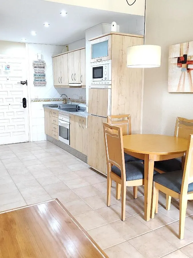 Apartamentos BENALBEACH Benalmádena 0*,
